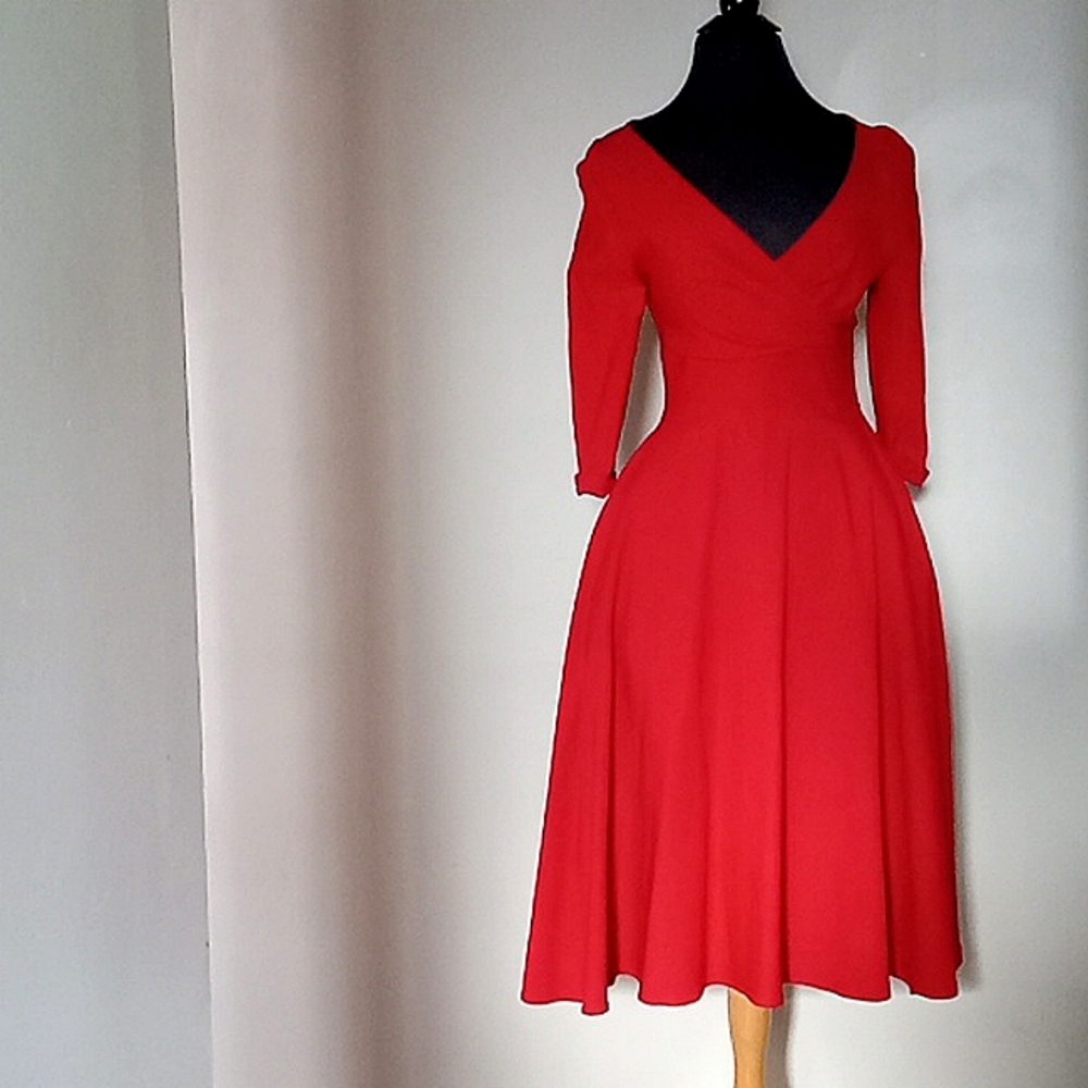 Pinup couture long sleeved red swing dress with pockets small